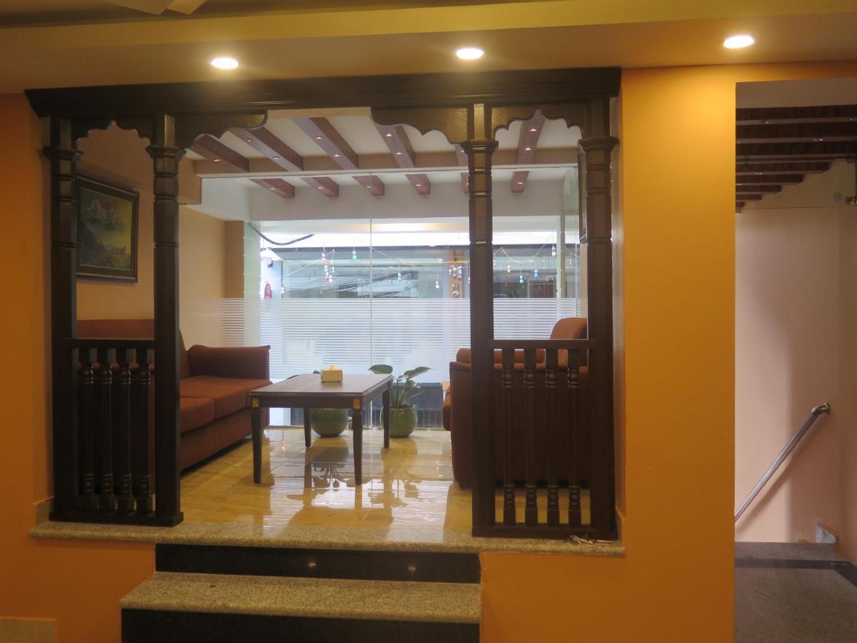 Hotel Pipal Tree Kathmandu Exterior foto